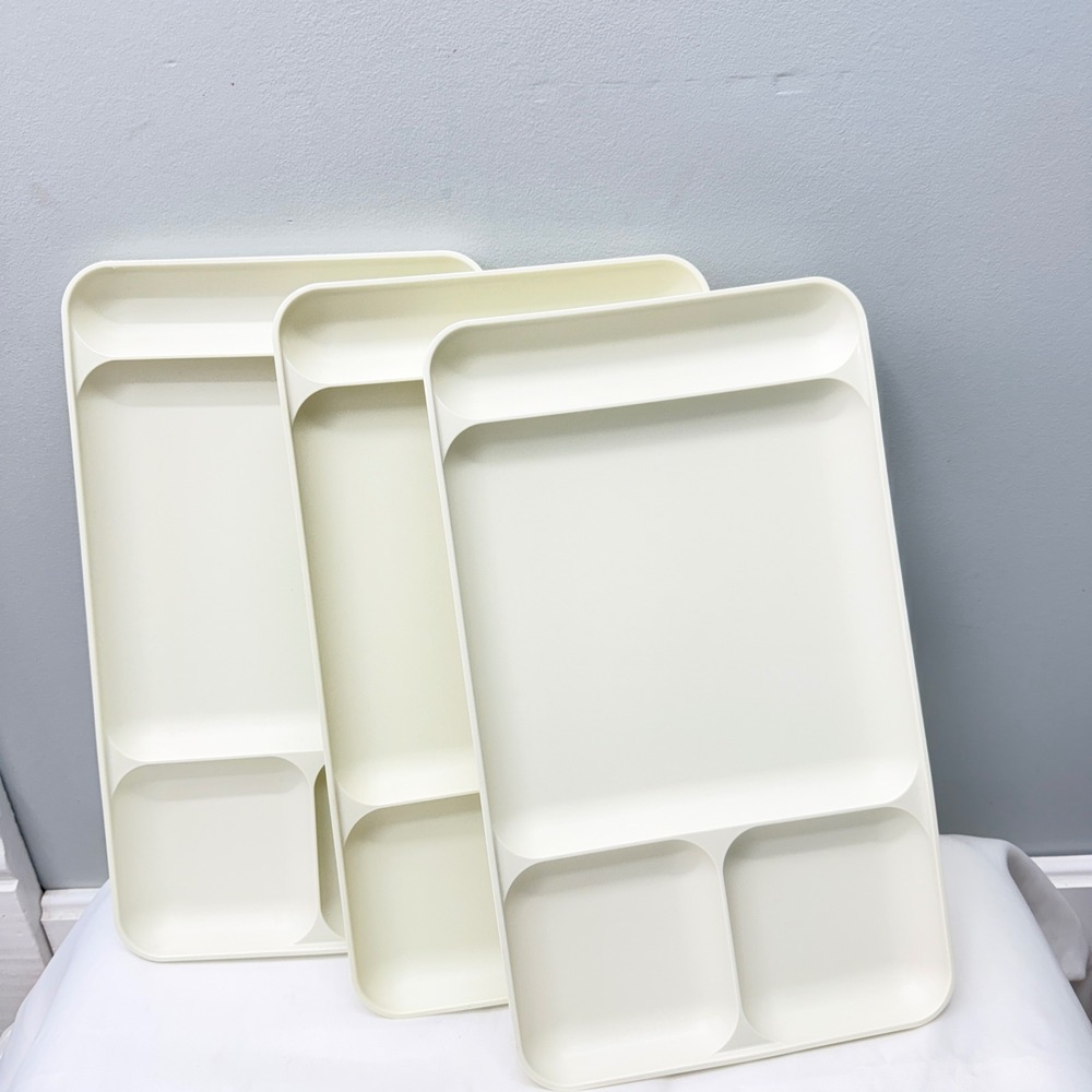 Tupperware 3 Piece Divided Plates‎ Off White Cream Rectangular Picnic Trays USA
